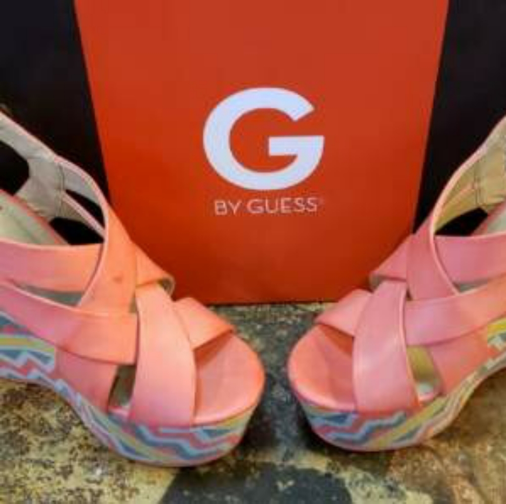 Shoes - Picture 4 of 4